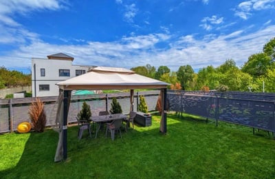 Rental of a spacious 3-room apartment, 273 m², Constanta, Romania